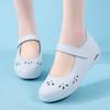 Oferta especial primavera e outono Quatro Estações pés não cansados sapatos de enfermagem femininos confortáveis sola macia antiderrapante respirável todos os tipos de sapatos baixos com velcro