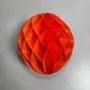 Colunas de Bola de Favo de Mel Yisheng Traje para Decoração de Sala de Casamento Decoração de Cerimônia de Casamento para Homens e Mulheres Parede de Fundo para Quarto de Casa Nova Sala de Estar