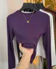 2026 Novo Estilo Camiseta Básica de Algodão Premium com Costela Macia e Lisa de Manga Longa e Gola Redonda para Mulheres, Estilo Coreano, Corte Justo, Simples e Versátil