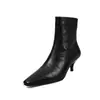 Exquisitas botas cortas~Otoño 2026 nuevo cuero de grano superior con cremallera lateral punta cuadrada pequeña tacón de aguja botas ajustadas con forro de vellón
