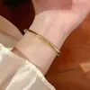 Pulseiras da Série Aço Titânio Não Desbota para Mulheres, Design de Fecho Moderno, Joias Populares de Celebridades da Internet, Joias Transfronteiriças Exquisitas Incrustadas com Diamantes Atacado