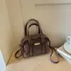 Bolsa Tote Pequena Diversos para o Trabalho Feminina 2026 Nova Outono Casual Retro Moda Bolsa de Ombro Único Versátil Bolsa Transversal