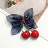 Dulces y Versátiles Malla de Diamante Plateada Moño de Cereza Hecho a Mano DIY Accesorios para el Cabello Ropa Ropa de Muñeca Accesorios de Decoración para Mascotas
