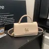 2026 Verão Novo Estilo Luxo Leve Moda Tendência Único Simples Versátil Bolsa de Ombro Único Transversal Pequena Quadrada