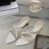 Sandalias de cuña de una tira para mujer Chuyuji para uso en exteriores, Verano 2026, Sandalias sexy de punta alta con abertura en la puntera