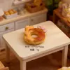 Pan de Donut Simulado Dibujo Animado Tienda de Panadería Juguete de Comida Escena Miniatura Accesorio Modelo Llavero DIY Pasador
