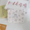 Bolsa de Cosméticos Floral, Bolsa de Mão Texturizada em Veludo Cotelê Estampado, Bolsa Portátil para Armazenamento de Skincare e Artigos de Higiene Pessoal, Bolsa Interna de Lona