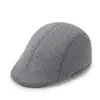 Boina estilo coreano Gorra cálida hacia adelante Gorra para personas de mediana edad y mayores Gorro de lana a cuadros cálido retro de invierno