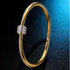 Pulsera de Acero de Titanio para Mujer, Pulsera de Pareja de Circonita de Alta Gama, Anillo Sencillo de Lujo Ligero con Incrustación de Diamante, Nueva Pulsera Versátil