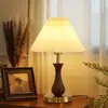 Luminária de mesa de cabeceira francesa vintage toda em cobre, estilo wabi-sabi, ambiente de estudo retrô americano, luminária decorativa de madeira maciça de alta qualidade para quarto