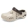 Zuecos de Verano para Hombre para Exteriores con Suelas Gruesas y Diseño de Punta Cerrada, Adecuados para Actividades al Aire Libre, Conducir y Sandalias de Playa, Nuevo Modelo 2026