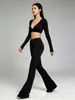 Conjunto de fitness de manga larga con cuello en V y cintura corta expuesta para mujer, pantalones acampanados de cintura alta que realzan los glúteos, conjunto de yoga elegante para entrenamiento de running