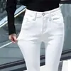 Calça Jeans de Veludo Branca para Mulheres 2025 Nova Cintura Alta Skinny de Inverno Espessada Elástica Apertada Calça Lápis para Pés Pequenos