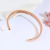 Pulsera europea y americana lisa de acero inoxidable colgante de amor oro rosa pulsera abierta en forma de C de acero de titanio para mujer con letras