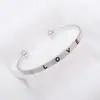Versão Coreana do AliExpress Transfronteiriça de simples LOVE pulseira aberta com gravação pulseira de amor moda simples atacado de fábrica