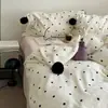 Ins Taro Púrpura Terciopelo de Leche Juego de Cuatro Piezas Invierno Doble Cara Forro Polar Bolas de Coral Funda Nórdica Sábanas Ropa de Cama 3