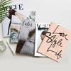 Accesorios de fotos de revista a todo color en inglés estilo ins álbum de fotos de moda decoración de sala de modelos con foto callejera en mano