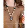 Bufanda de Seda con Estampado de Leopardo Maillard Marrón Collar con Cuentas Accesorios de Cadena para Suéter con Corazón de Diseño Único Retro de Nicho para Mujer Tendencia