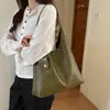 Bolso de axila grande de alta gama y moderno para mujer, nuevo bolso de hombro de moda 2026 con patrón tejido para el trabajo y para ir al trabajo