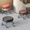 Taburete pequeño de rueda universal para el hogar con polea, taburete móvil para niños, sala de estar, taburete bajo con ruedas, taburete móvil, rotación silenciosa