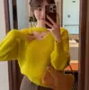 Top de Gola Halter com Decote V Estilo Hong Kong Outono 2025 com Design Único, Tricô para Primavera e Outono para Mulheres, Versão Coreana Personalizada para Roupa de Exterior