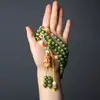 Pingente de Raiz de Bodhi de Jade Branco com Flor Flutuante em Gradiente Acessórios Pingente de Lótus para Carro da Mãe Pendente de Franja Pulseira Pulseira Contas