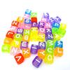 Accesorios de Joyería DIY Cuentas Sueltas Perforadas Pulsera Mezclada Aleatoriamente 100 Cuentas Acrílicas con 26 Letras Inglesas Redondas Cuadradas