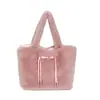 Nova Bolsa Pequena de Pelúcia, Bolsa Versátil de Ombro, Bolsa de Ombro para o Dia a Dia, Nova Bolsa Tote Outono e Inverno Atacado