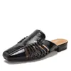 Mocasines cerrados de cuero suave tejido para mujer, sandalias versátiles de verano de tacón bajo sin cordones 8011-1