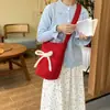 Bolso de Cubo de Peluche Retro Hecho a Mano de Gran Capacidad para Mujer, Bolso Cruzado Pequeño Versátil de un Solo Hombro, Bolso Casual de Nicho