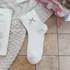 Calcetines de mujer estilo Miu para otoño e invierno, calcetines de media pantorrilla con lazos dulces, encaje de color liso, calcetines apilados para mujer