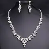 Moda Nova Europeia e Americana Flor de Pérola Strass Colar Curto Conjunto de Colar e Brincos Coreanos Acessórios de Comércio Exterior
