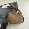 Otoño Nueva Moda Diseño Plisado Material de Nailon Bolso Cruzado Bolso de Mujer Moderno Combinable Simple Bolso Tote de Hombro