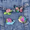 Insignia de Dibujos Animados Original Forma de Planta Carnosa Flor Animal Insecto Broche de Aleación Hebilla de Mariposa con Aceite Vagabundos