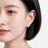 Diseño Original Estilo Lujo Ligero Sensación de Alta Gama Esmalte Floral de Mariposa Glaseado de Goteo Aretes de Aguja de Plata Elegantes Simples para el Trabajo