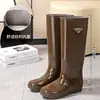 Botas de Chuva Femininas de Cano Alto Quentes com Forro de Fleece para Outono e Inverno, Botas Femininas Espessadas Impermeáveis e Antiderrapantes, Sapatos Aquáticos, Botas de Trabalho