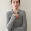 Camiseta básica gola alta 100% cashmere puro, novo modelo outono e inverno com botão dourado e design canelado, suéter pullover feminino slim fit