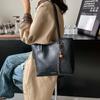 Bolsas de Mano Estilo Coreano para Mujer 2025 Nueva Moda Versátil Bolso Tote de Gama Alta Ligero Casual Simple Bolso de Hombro