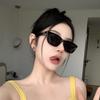 Nuevas Gafas de Sol de Gama Alta Europeas y Americanas para Hombres, Protección Solar y Protección UV para Mujeres, Gafas de Sol Retro Sexy de Tendencia con Montura Pequeña