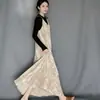 Vestido Slip de Veludo Estampado com Decote V Solto e Efeito Drapeado, Vestido Regata Sem Mangas, Vestido de Alça Ultra-Longo, Vestido Longo