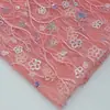 Tela Bordada con Lentejuelas Geométricas de Rombo y Malla de 3 mm en Stock del Fabricante para Vestidos, Qipao y Disfraces de Escenario