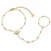 Pulsera de Acero de Titanio Transfronteriza Yuhui Llena de Copo de Nieve Incrustado con Diamantes Estrella de Ocho Puntas con Cubierta para el Dedo Cadena para el Dorso de la Mano Pulsera de Acero Inoxidable Chapada en Oro Real