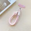 Cordón para Teléfono Flores Frescas Cuerda Corta Tejida Correa de Muñeca Cuerda de Mano Clip de Agarre Funda de Teléfono Llavero Universal para Mujeres