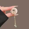 Nuevo Broche de Borla de Jade Estilo Chino 2026 Broche de Moda Exquisito de Gama Alta Aleación Accesorio Hanfu Qipao