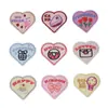 Calcomanías de tela de amor caliente transfronterizo autoadhesivas en forma de corazón, calcomanías de tela bordada decorativas para ropa y bolsos, al por mayor en stock