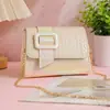 Bolsa de Hombro Estilo Xiaoxiangfeng 2025 Verano Nuevo Estilo Versión con Hebilla de Cierre de Moda