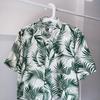 Camisa de flores estilo retro de Hong Kong para hombre, de manga corta, estilo vintage Pu Shuai, holgada, hawaiana, sin género, con diseño de cocotero