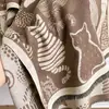2025 Cruzamento de Fronteiras Novo Esboço Abstrato Gatinho Jacquard Xale Outono e Inverno Tendência de Moda Lenço Europeu e Americano Quente e Versátil