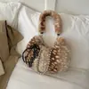 Bolso de Nicho Estilo Coreano Bolso de Hombro Individual de Peluche Nuevo 2026 Bolso de Mano Retro de Gama Alta Bolso Tote Elegante