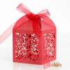 Caixa de doces para casamento Amazon borboleta dourada vazada caixa de doces vazada caixa de embalagem com fita fábrica atacado direto